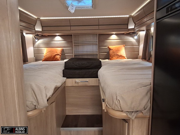 Kabe Travel Master Classic 740 LGB 19 of 21