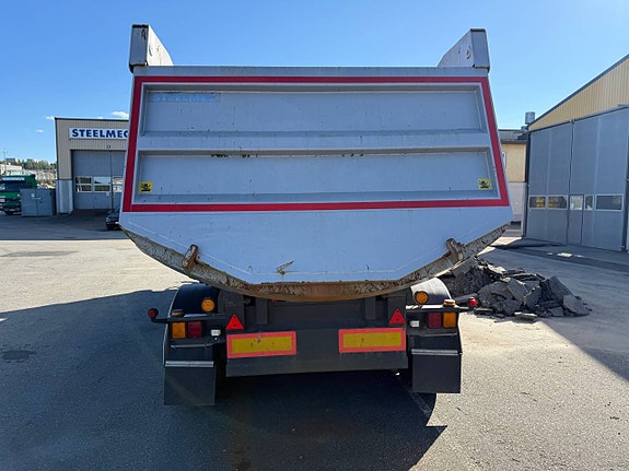 Tungdumper / Trailer 3 of 7