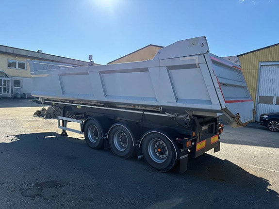 Tungdumper / Trailer 2 of 7