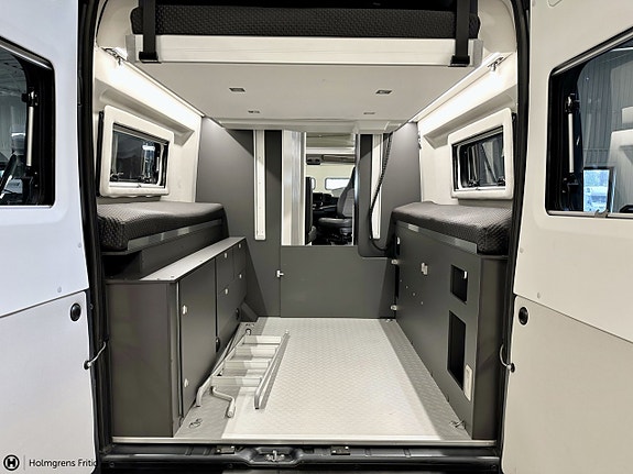 Adria Twin Supreme 640 SGX 5 of 18