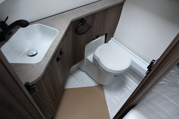 Kabe ROYAL 560 XL KS 10 of 21