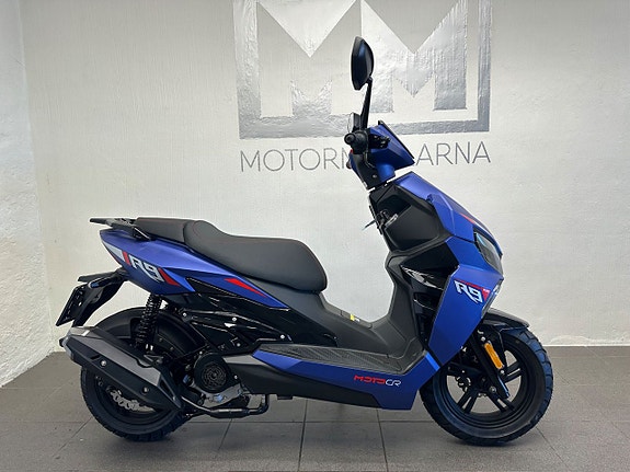 Moto Guzzi R9 Pure 2025