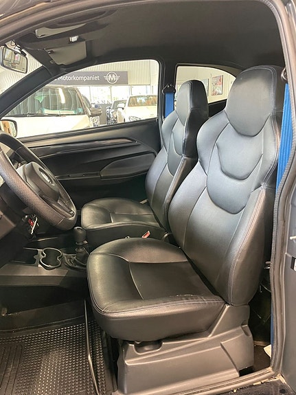 Aixam Coupe GTI Backkamera / Bluetooth / Baslåda / Nyservad 6 of 11