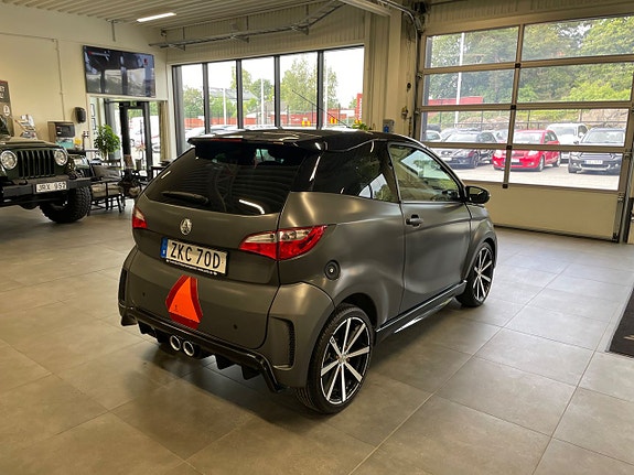Aixam Coupe GTI Backkamera / Bluetooth / Baslåda / Nyservad 4 of 11