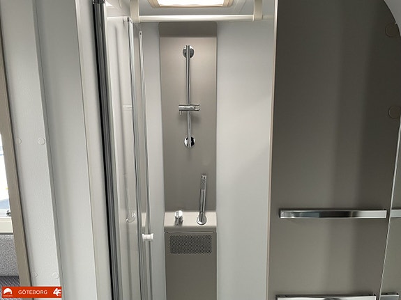 Adria ALPINA 753 HT 18 of 20