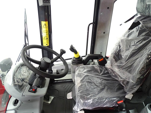 Yanmar V100-5 / Highflow / UFO skevfäste  Stora BM 7 of 8