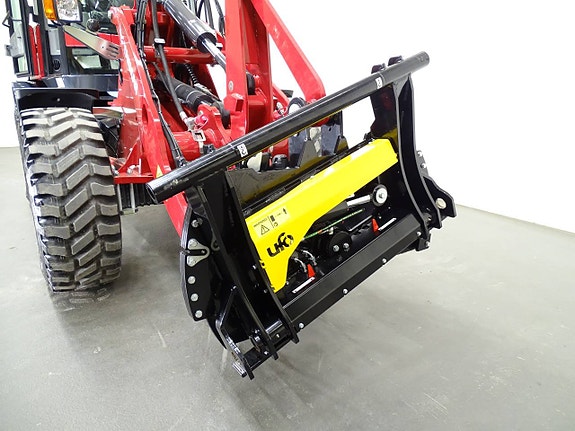 Yanmar V100-5 / Highflow / UFO skevfäste  Stora BM 6 of 8