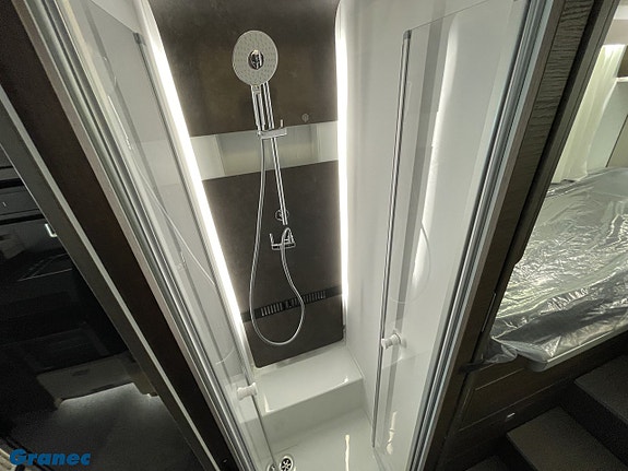 Adria Coral Supreme MB 670 DL - MB 170HP, Automat, ALDE 18 of 21