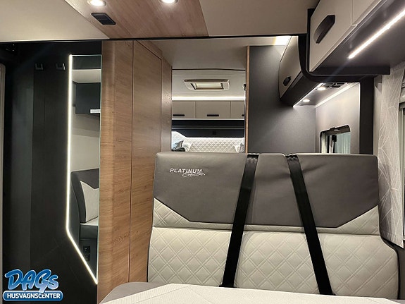 Knaus L!VE WAVE 700 MEG PLATINUM SELECTION 9 of 20