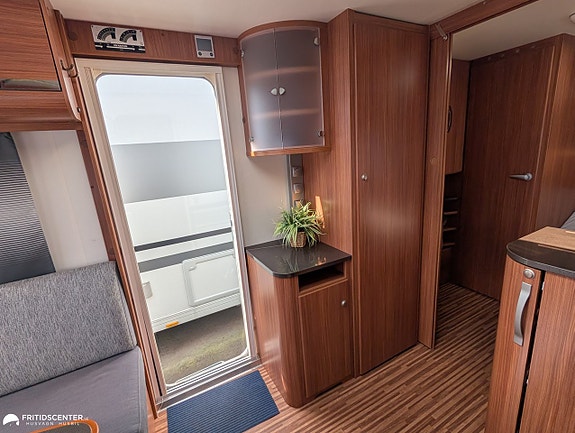 Adria ADORA 512 UP *ALDE / Dubbelbädd / Lättkörd 8 of 21