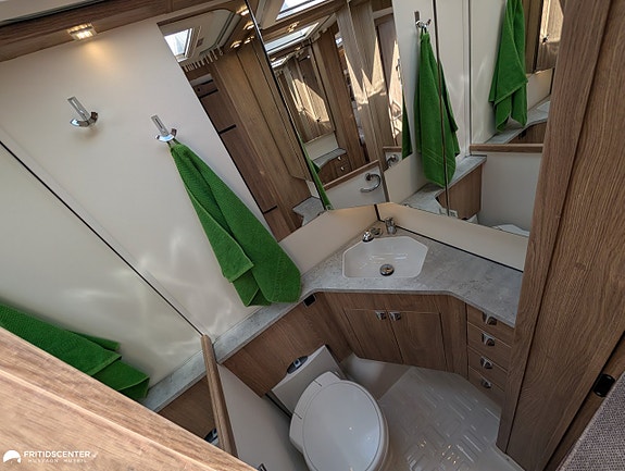 Kabe SAFIR 600 GLE KS *Stor dubbelbädd B5 / Hög komfort 18 of 21
