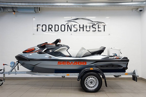 SEA-DOO RXT X 300 RS MY 2018 | INKL. TRAILER