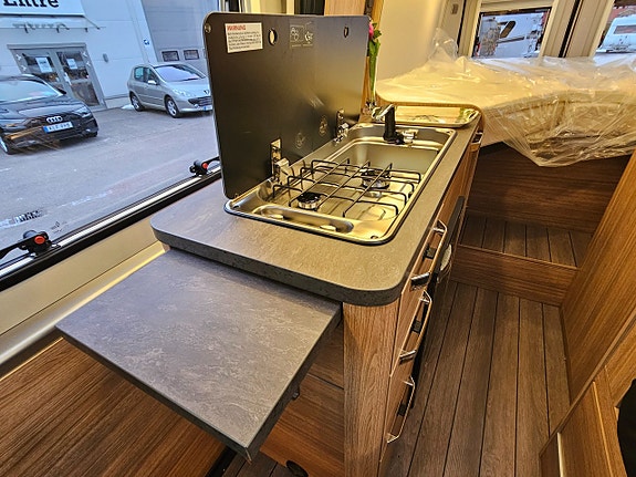Weinsberg CaraBus EDITION (FIRE) 600 ME Långbäddar Automat TRUMA 6D+E 12 of 25