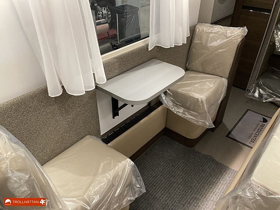 Adria Alpina 663 UK Barnkammare *Adria Kampanj AC på köpet* . 12 of 18