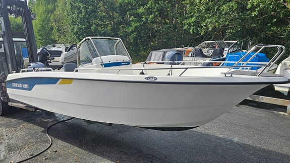 Cremo 650cc Med Yamaha 130hk 4-takt 2022 35tim