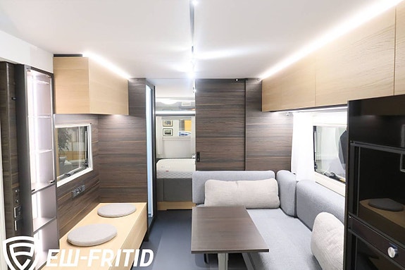 Adria Astella 704 HP (ALDE+Ugn+Cityvatten+KOLLA IN) 13 of 25