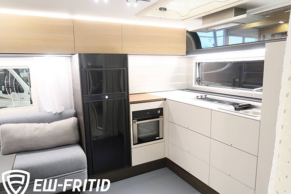 Adria Astella 704 HP (ALDE+Ugn+Cityvatten+KOLLA IN) 14 of 25