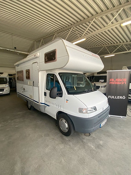 Dethleffs Advantage / B-körkort / Solcell / 6 bältad /Kamera