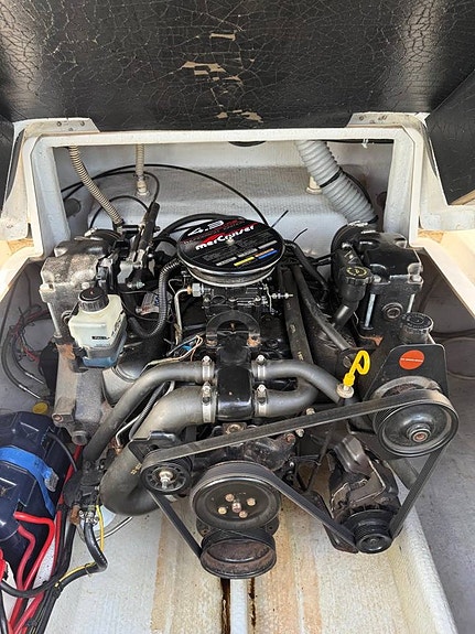 Jeanneau Leader 705 + Mercruiser 4,3L (-99) 10 of 12