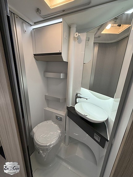 Adria COMPACT SUPREME DL AC-149L kyl m.m. 11 of 16