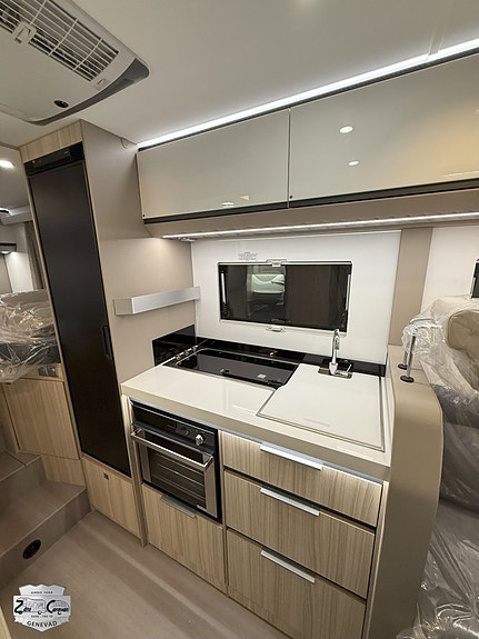 Adria COMPACT SUPREME DL AC-149L kyl m.m. 8 of 16