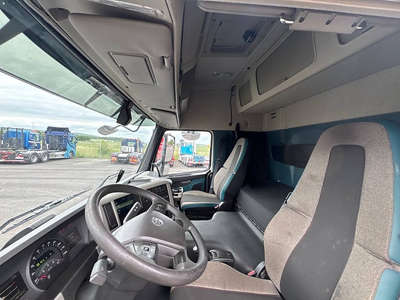 Volvo FM 330 Brädgårdsbil Palfinger kran 11 of 12