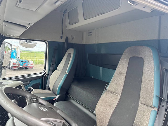 Volvo FM 330 Brädgårdsbil Palfinger kran 12 of 12
