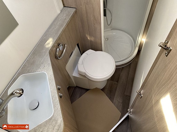 Kabe ROYAL 600 CXL KS *Kabe Kampanj *AC / Mover / Solpanel* 16 of 21