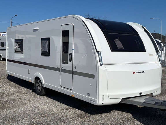 Adria ADORA 613 HT *AC & 30 camingnätter på köpet*