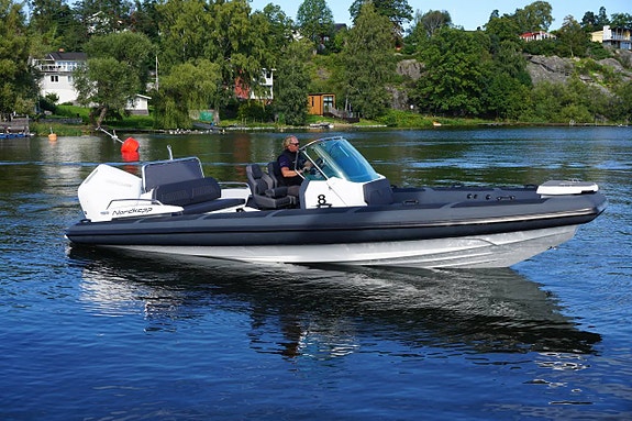 Nordkapp Airborne 8 / Mercury 350 V10 -25 DEMO