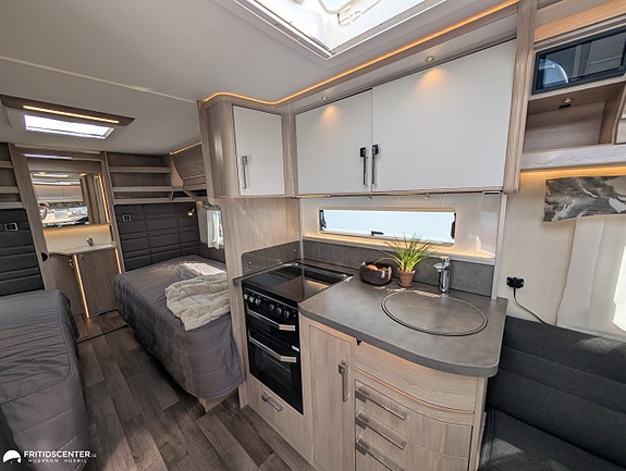 Kabe ROYAL 600 TDL KS *Långbäddar / Boxmarkis & Förtält 7 of 21