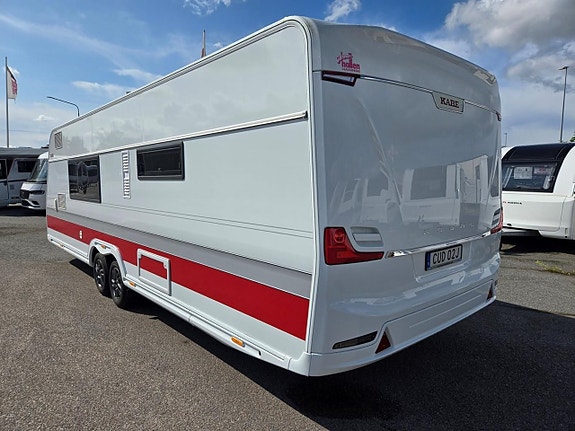 Kabe ROYAL 780 TDL FK KS E8 Frontkök Queenbed 3 of 14