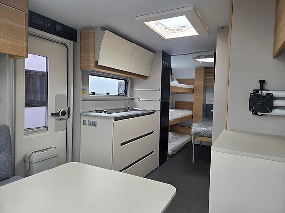 Adria Adora 593 UK Barnkammare 10 of 18
