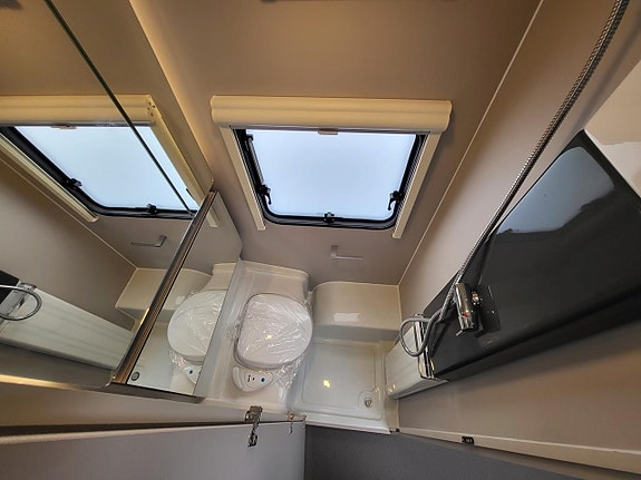 Adria Adora 593 UK Barnkammare 14 of 18