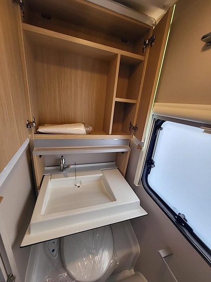 Adria Adora 593 UK Barnkammare 15 of 18