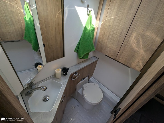 Kabe Briljant 470 XL KS *ALDE / Året runt / Resevagn 13 of 21
