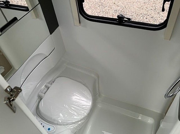 Adria ACTION 361 LH KAMPANJPRIS 10 of 11