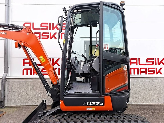 Kubota U 27-4 4 of 6