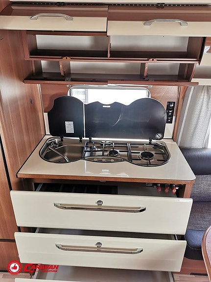 LMC Maestro 540 E / ALDE / Mover / Markis 8 of 26