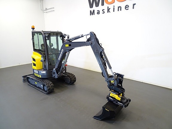 Volvo ECR25D - 25 / Engcon EC204 / Grip / Microprop MIG2 4 of 7