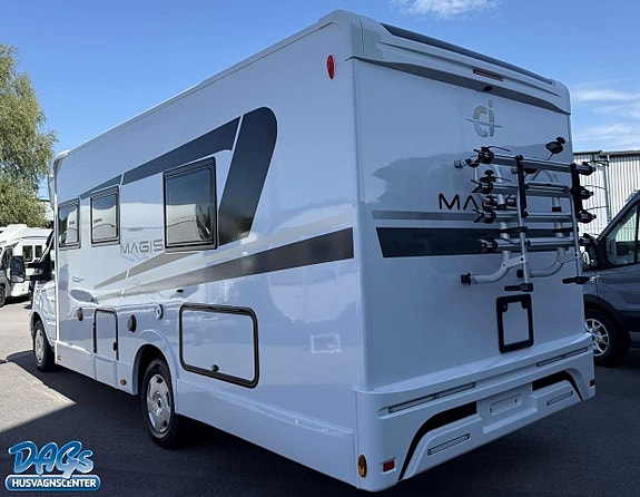 CI Magis 82 XT 4 of 5