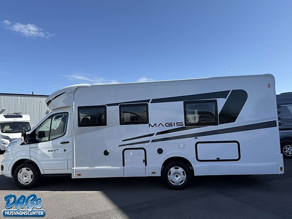 CI Magis 82 XT 3 of 5