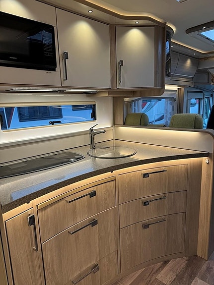 Kabe Imperial TravelMaster 910 T Långbäddar 8 of 17