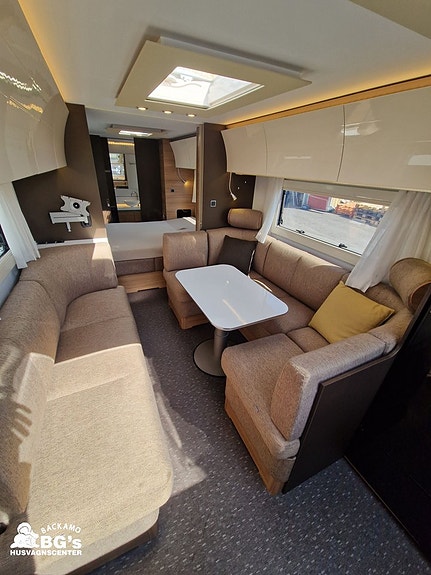 Adria ALPINA 663 HT / MOVER 2 of 8