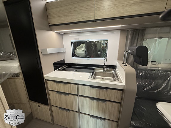 Adria COMPACT DL 8 of 21