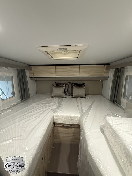 Adria COMPACT DL 13 of 21