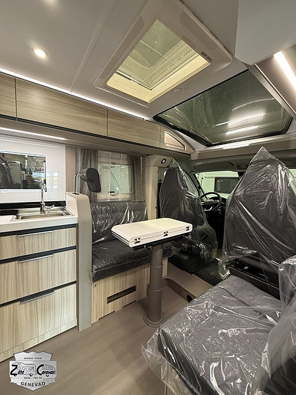 Adria COMPACT DL 12 of 21
