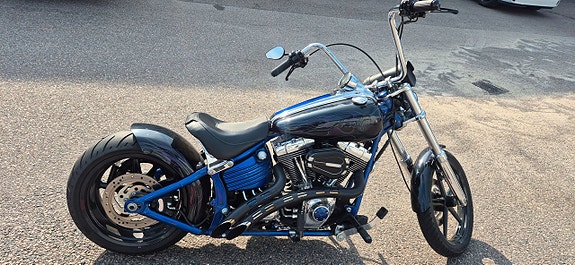 Harley-Davidson Rocker C