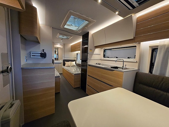 Adria ADORA 572 UT Långbäddar 3 of 13
