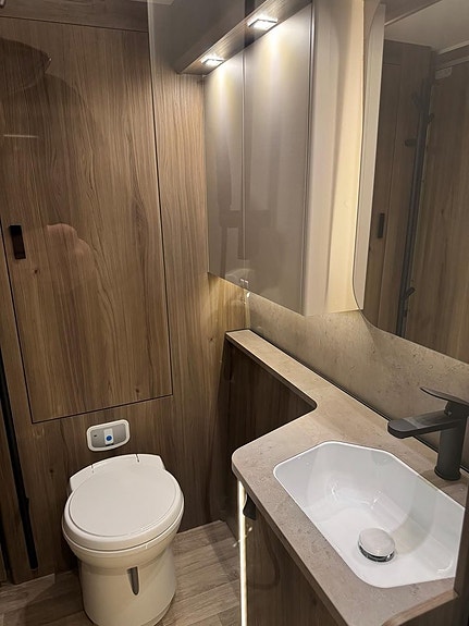 Kabe ROYAL 740 TDL KS E2 Långbäddar 7 of 11